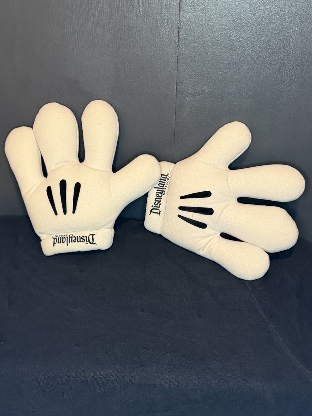 Disney Parks Mickey Mouse Plush Gloves Embroidered Disneyland Disney World Pair